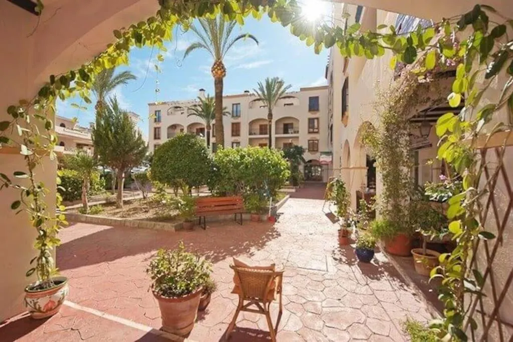 מנילבה Monte Duquesa Large 2 Bed Ground Floor, Close To Port And Beach With Communal Pool דירה